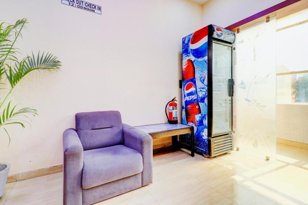 Oyo Flagship 73009 Hotel City Inn Dayal Bagh Zewnętrze zdjęcie